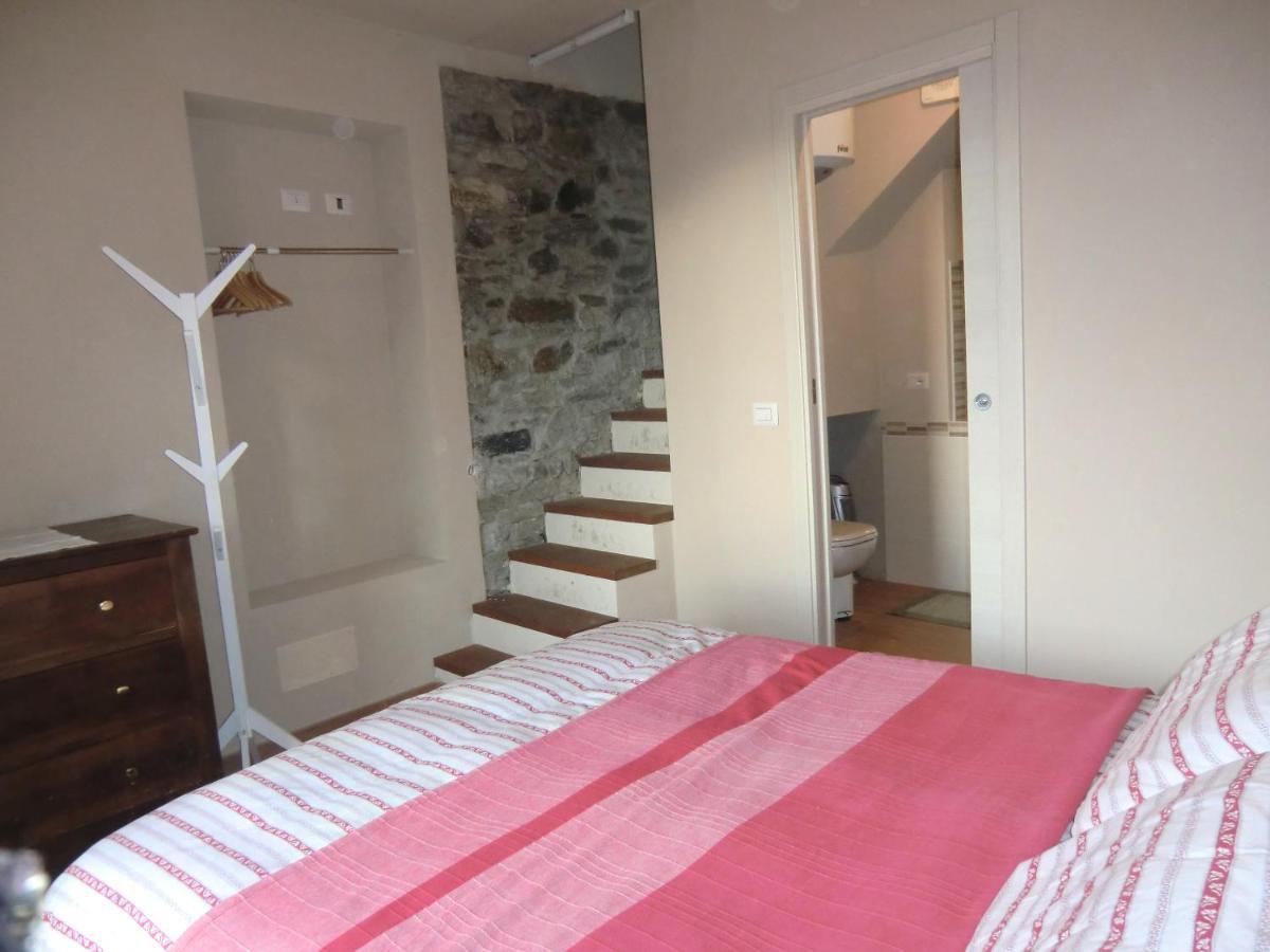 Villa La Piccionaia Varallo Esterno foto
