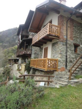 Villa La Piccionaia Varallo Esterno foto